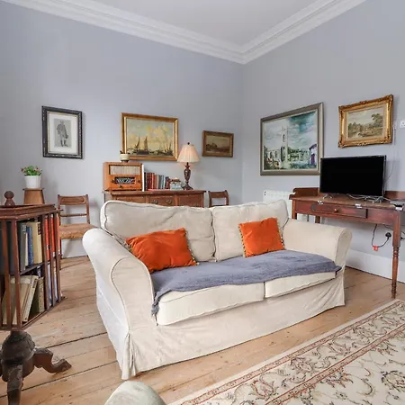 The Merchant's House Apartment *