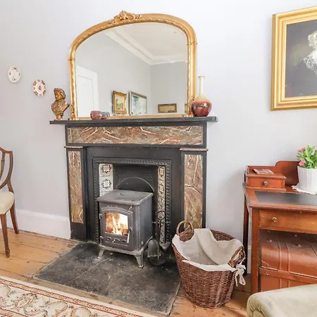 The Merchant's House Apartment